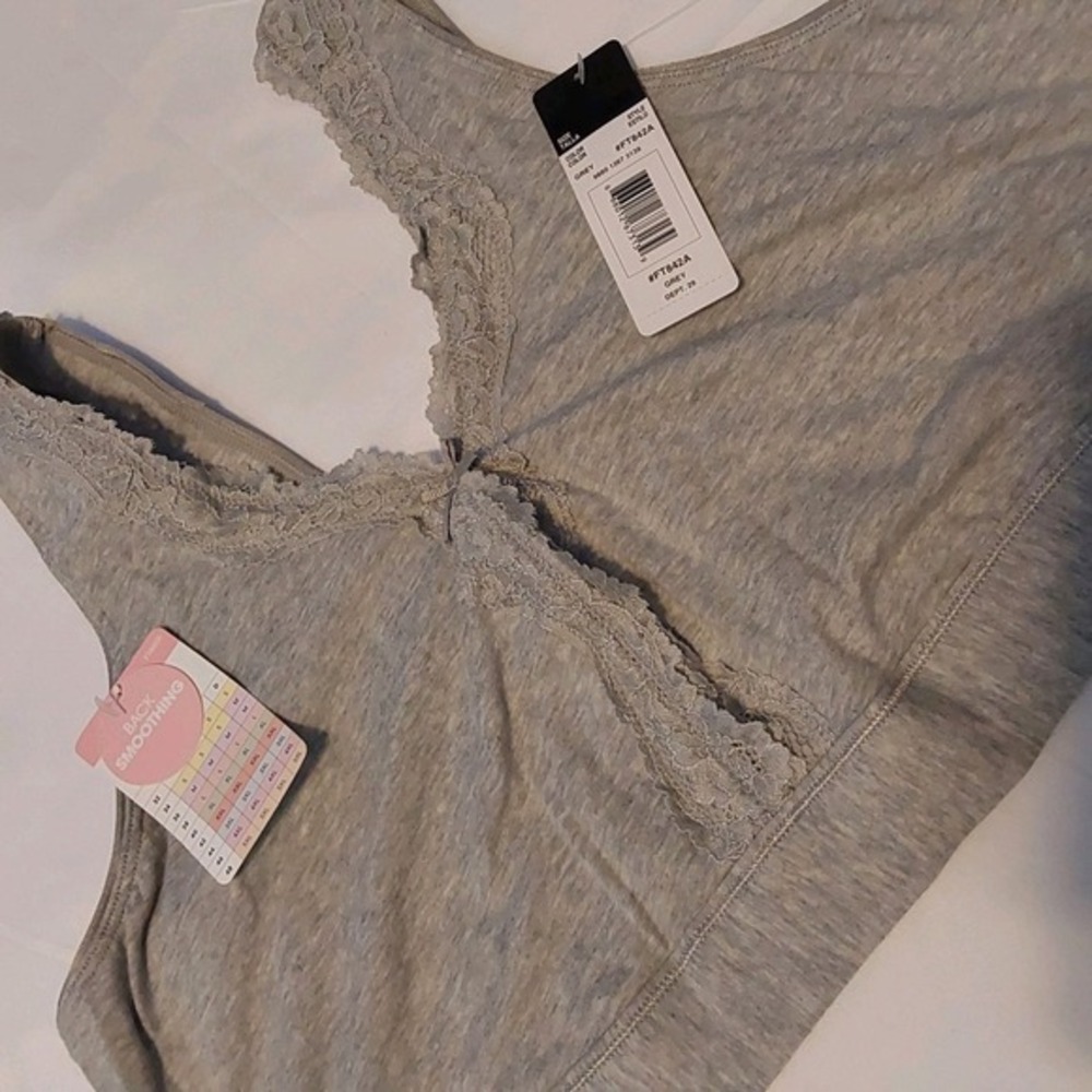 NWT-Fruit Of The Loom Women's 4XL Grey‎ Wirefree Back Smoothing Bralette - Picture 2 of 10